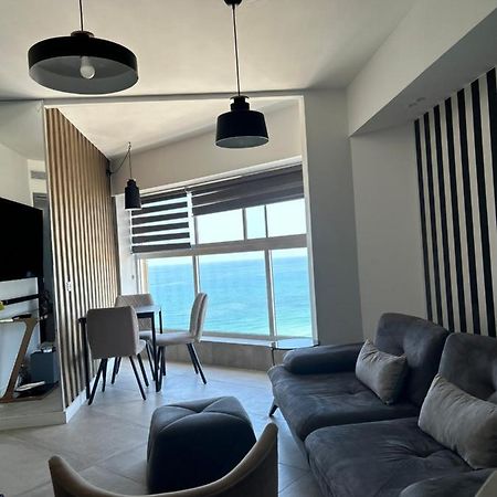 Beachfront Apartment 巴特亚姆 外观 照片