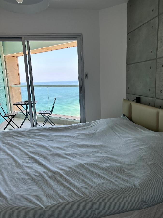 Beachfront Apartment 巴特亚姆 外观 照片